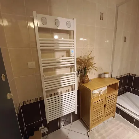 Pamplemousse 3 - Vue Et Piscine, Proche Golf 아파트