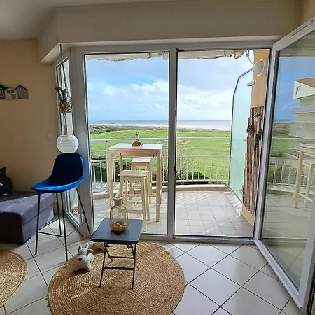 Pamplemousse 3 - Vue Et Piscine, Proche Golf Apartment